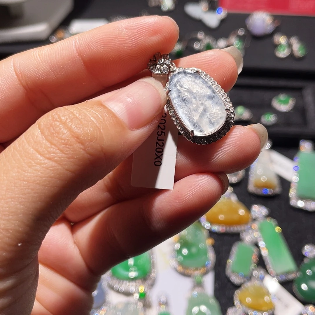 翡翠银S925镶嵌颈饰