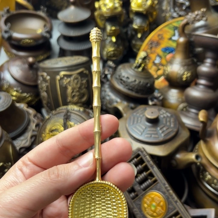 精美铜器摆件藏收
