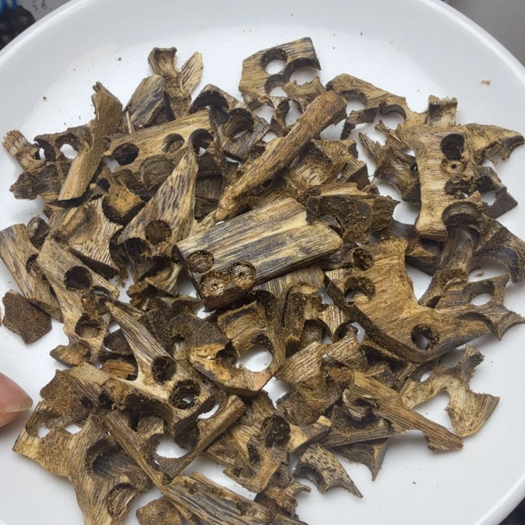 沉香碎屑沉香钻孔料
