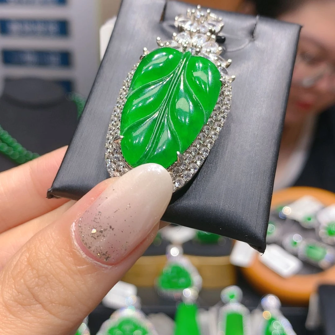 【闪购商品】颈饰银S925镶嵌翡翠5柒姐