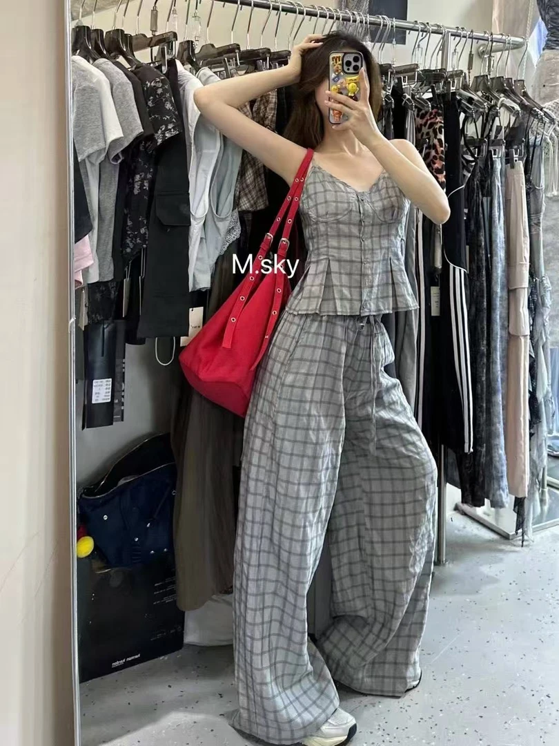 随机服饰一件