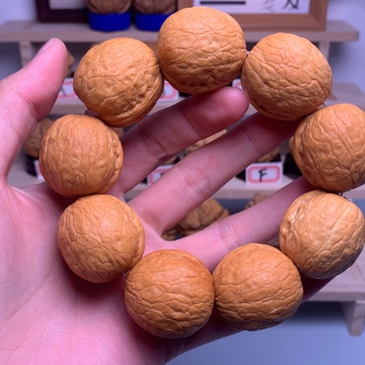 娜***娜文玩核桃把件38蛇皮球30尺