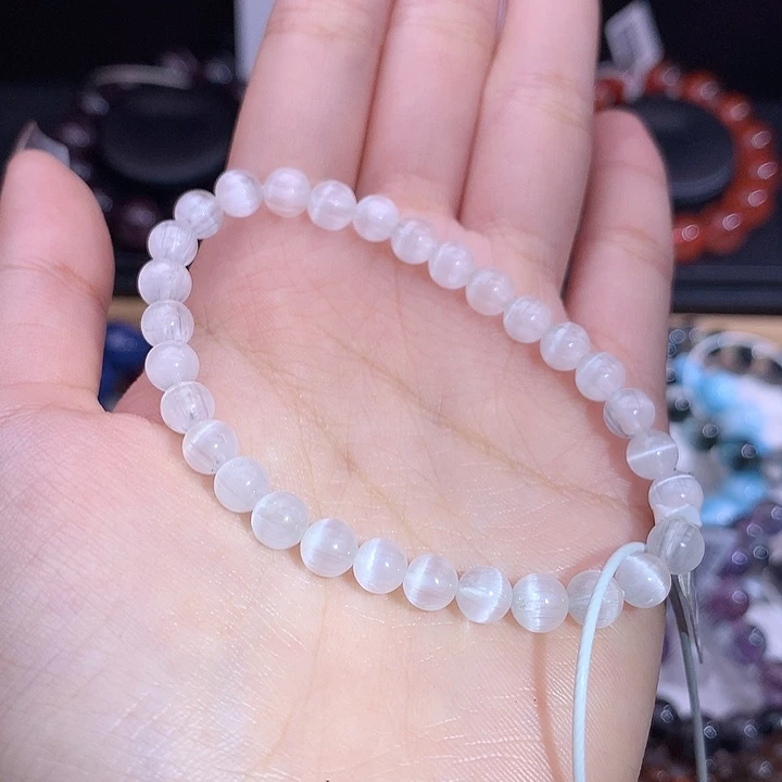 水晶手串未镶嵌猫眼白托帕6m