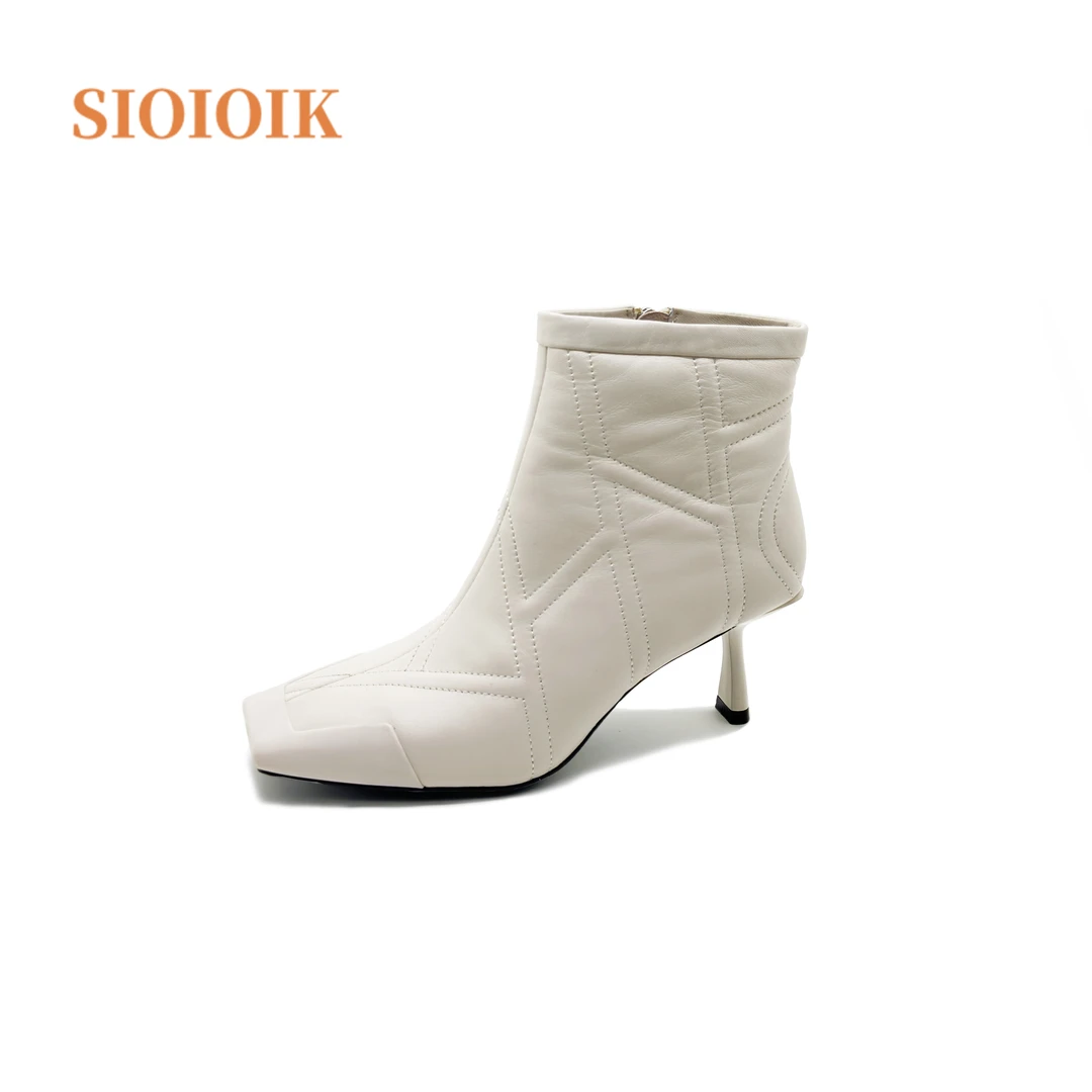 2025早秋下雪新款高级感独特高跟细跟短靴桃花