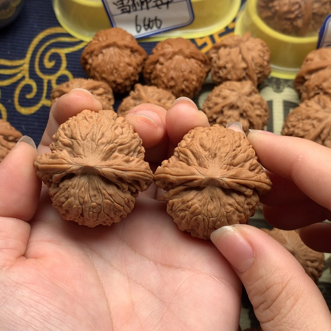 文玩核桃吊坠圆梦40