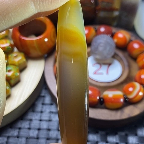 未镶嵌颈饰玛瑙/玉髓燕*神