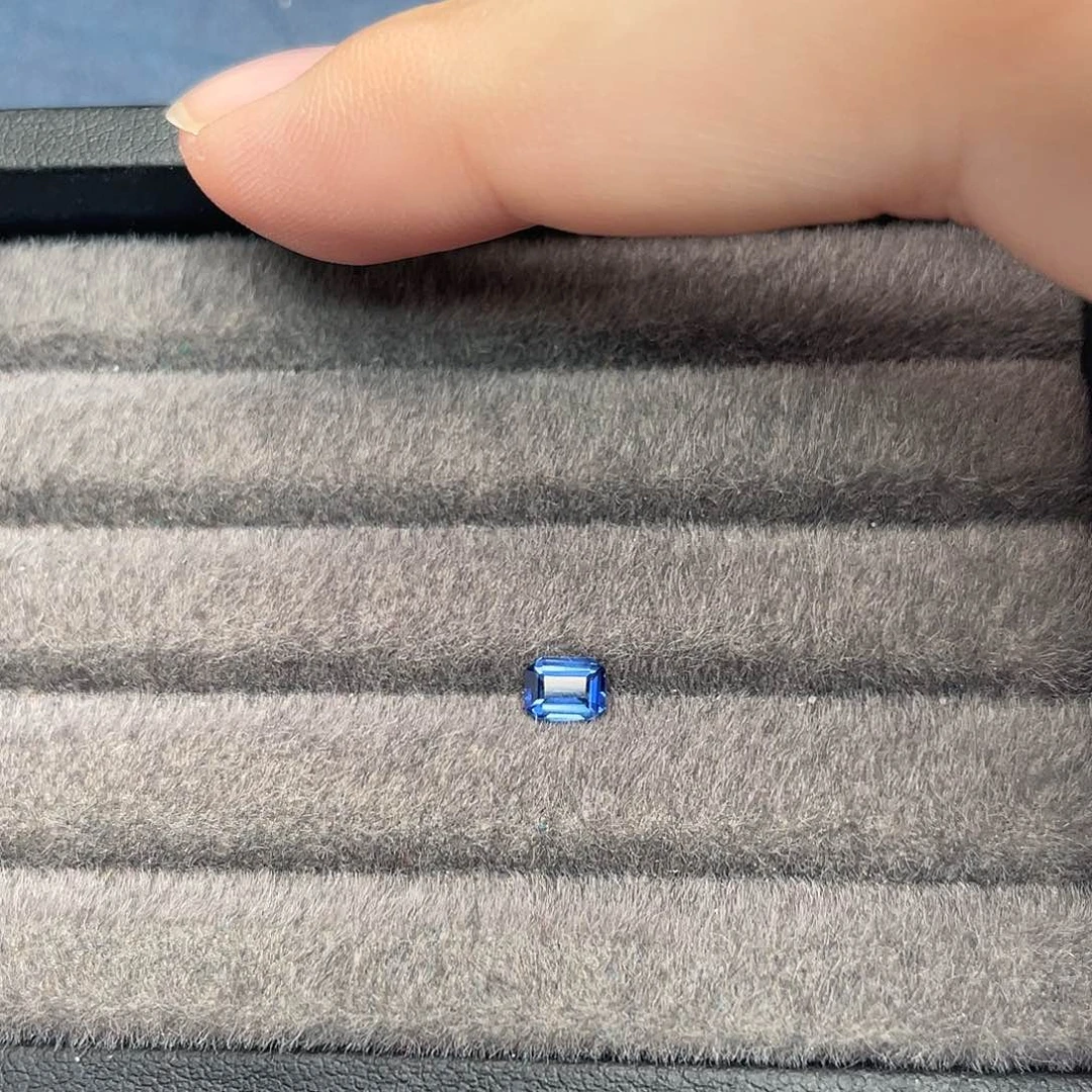 蓝宝石裸石0.5ct斯里兰卡