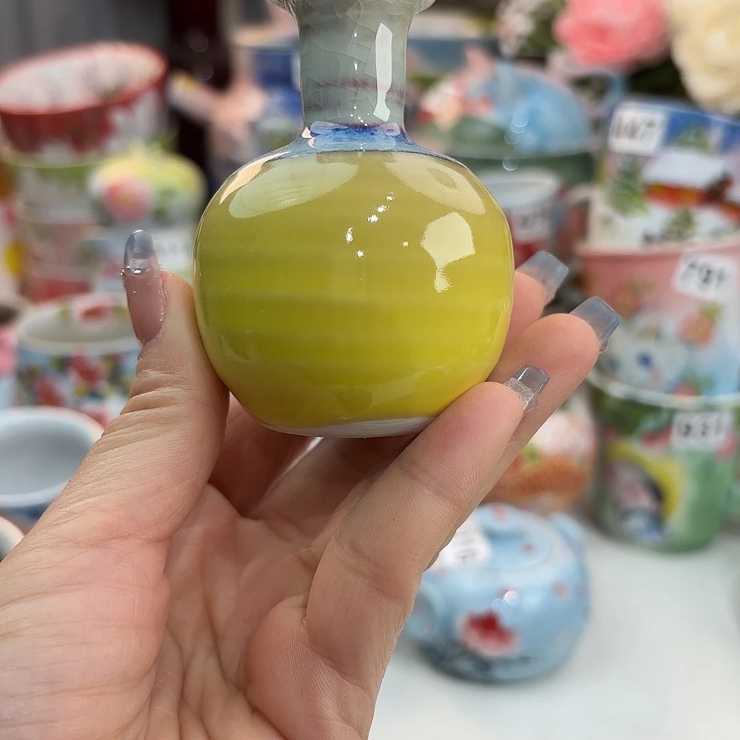 瓷片在干嘛我也在洗头发睡觉觉