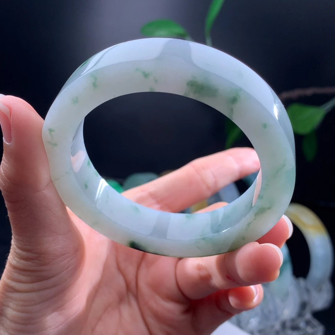 定制翡翠手镯未镶嵌