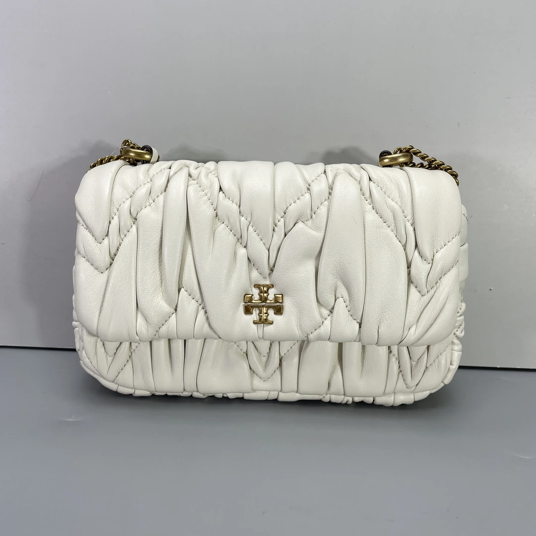 95新 TORY BURCH/汤丽柏琦 kira褶皱白链条包18*11*5cmM061809