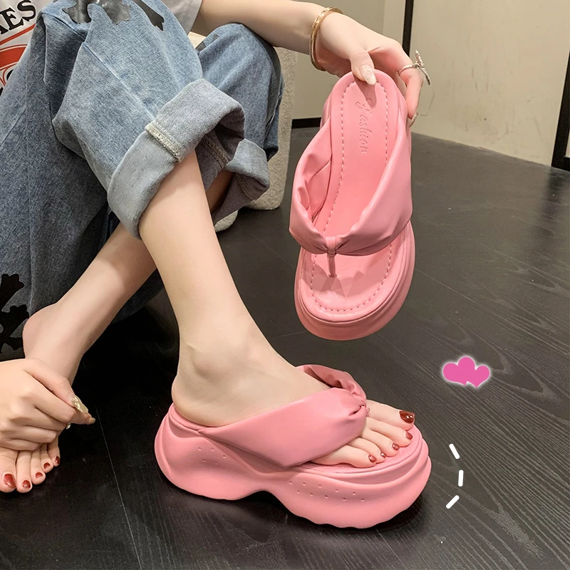 粉红色人字拖夏厚底新款夹趾拖鞋仙女风凉拖鞋松糕凉拖舒适清凉
