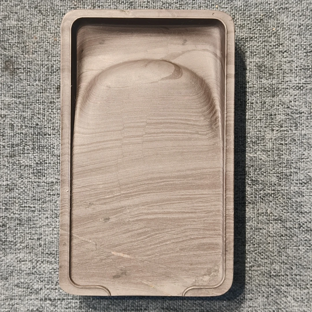 老坑洮砚，喇嘛崖老坑鸊鷉血柳叶边淌池砚，尺寸12.6*7.6*2.3厘米