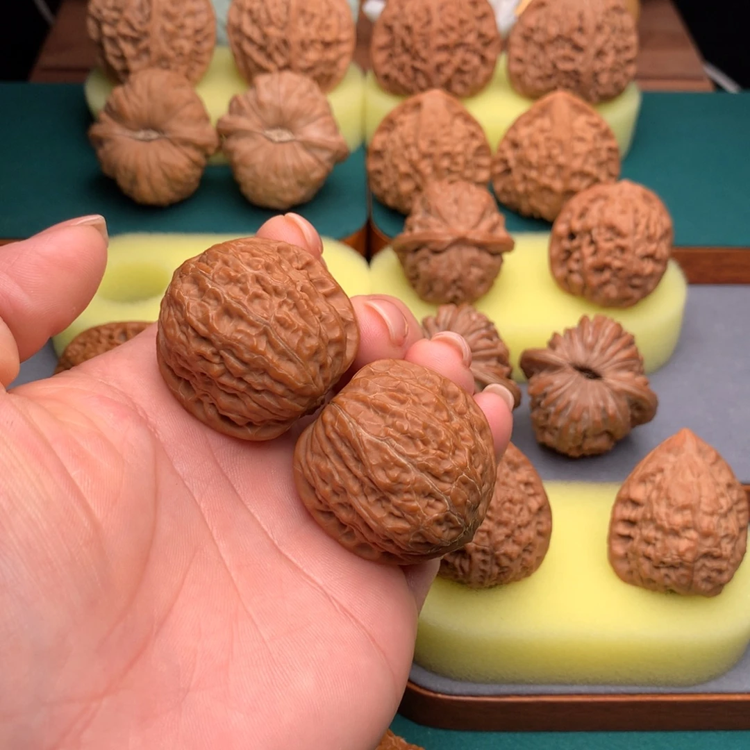 G***鹏吊坠文玩核桃全品原桩平谷铁锤