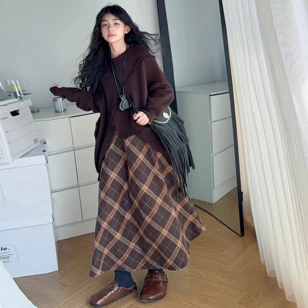 女童2025秋冬森系穿搭复古百搭不规则宽松毛衣格子半身裙洋气套装