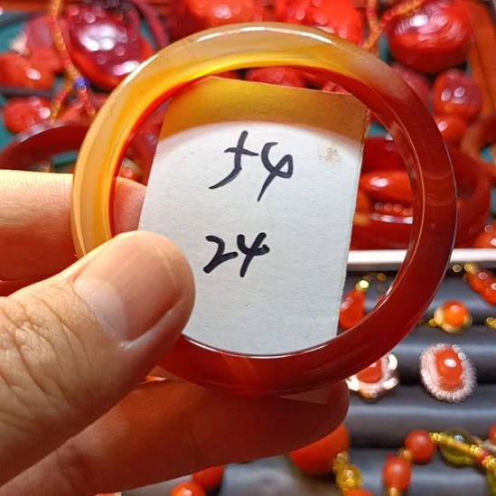 玛瑙/玉髓手镯未镶嵌
