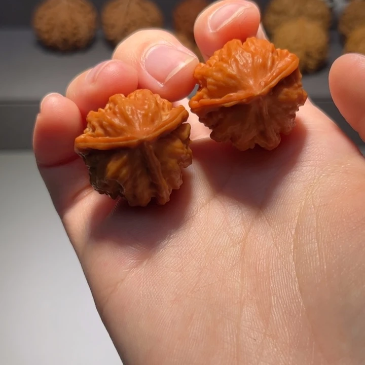 把件文玩核桃三棱901