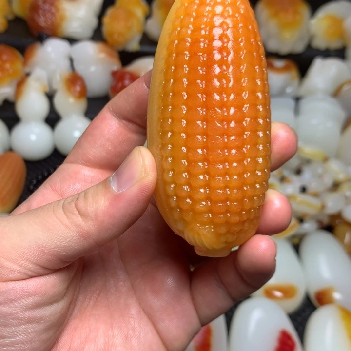 新疆戈壁石五彩石