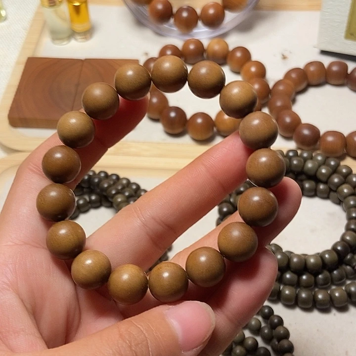 木老山檀香 圆珠老料