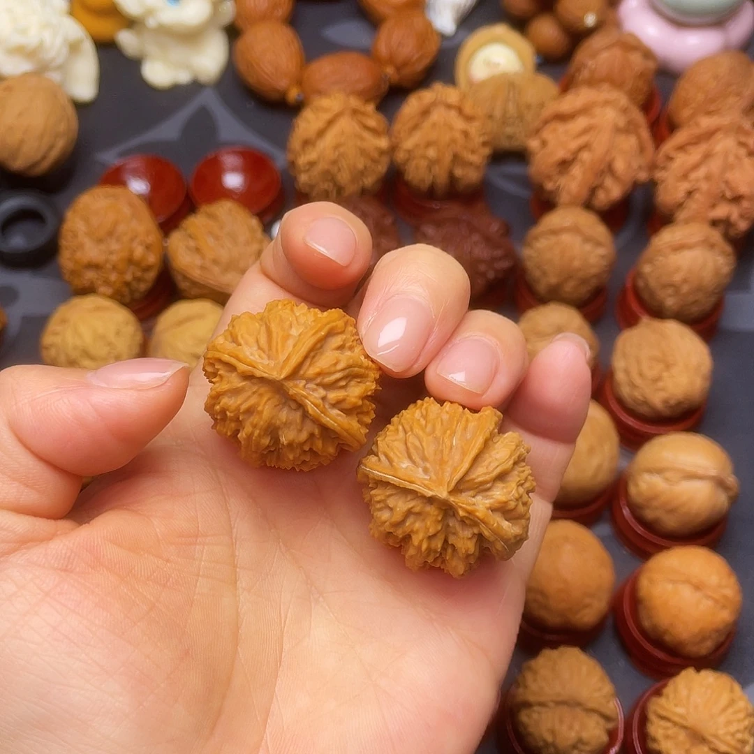 阿***曳文玩核桃把件三棱