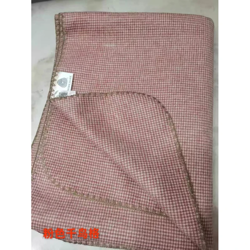 粉色千鸟格澳洲绵羊毛毯 亲肤保暖 复古风格 居家休闲质感羊毛毯