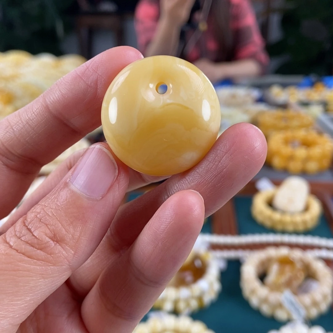 琥珀未镶嵌珠宝奇石6.48橘蜡浓白花蜡公主扣