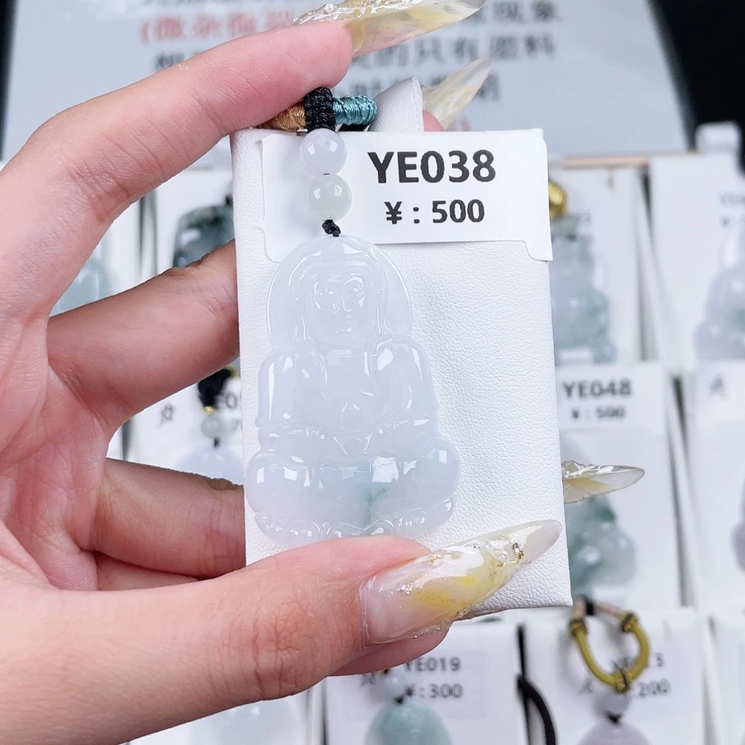 翡翠未镶嵌颈饰YE038