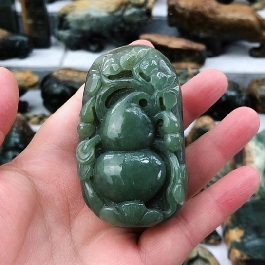 岫岩老玉（透闪石质玉）未镶嵌把件