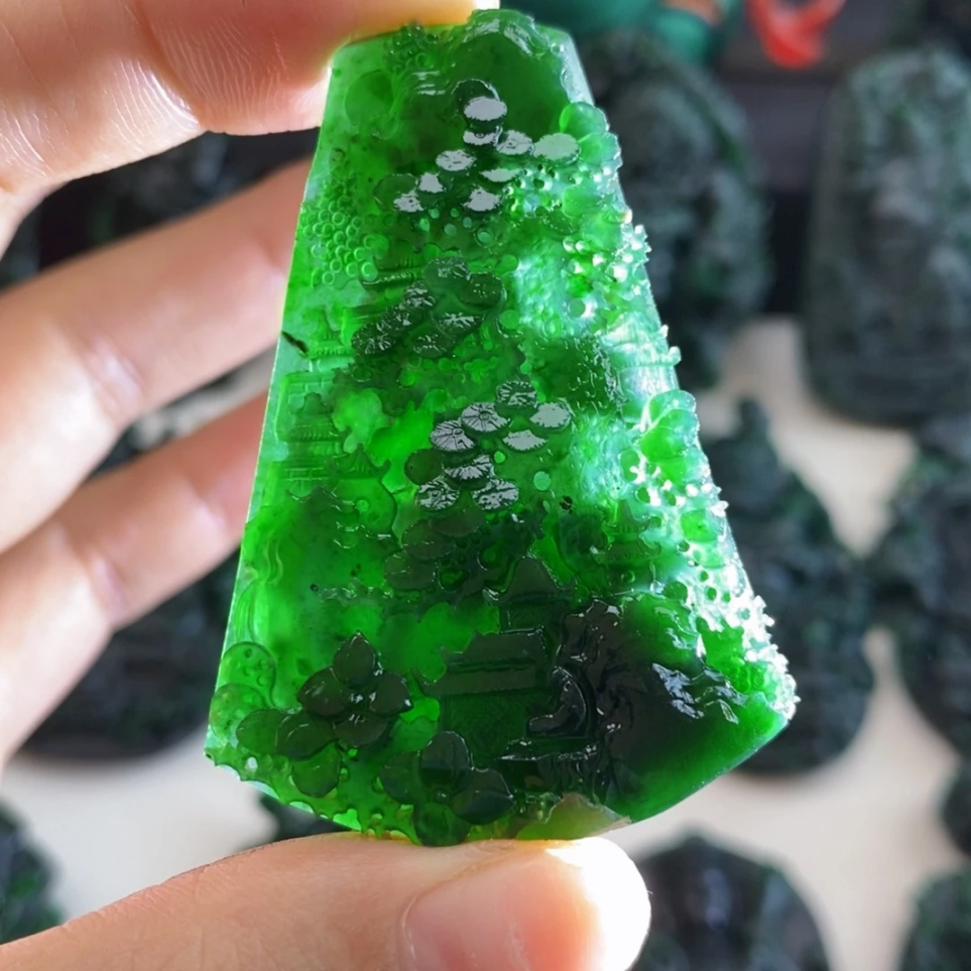 定制翡翠未镶嵌山水
