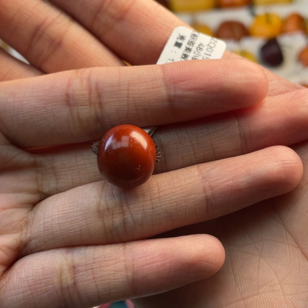 琥珀颈饰未镶嵌?*琥珀蜜蜡