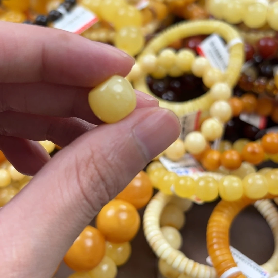 琥珀未镶嵌珠宝奇石
