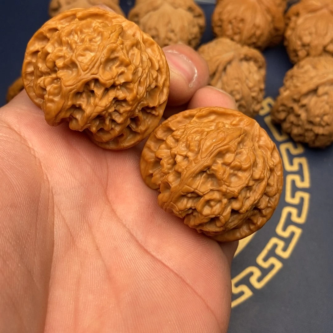 文玩核桃把件42苹果园