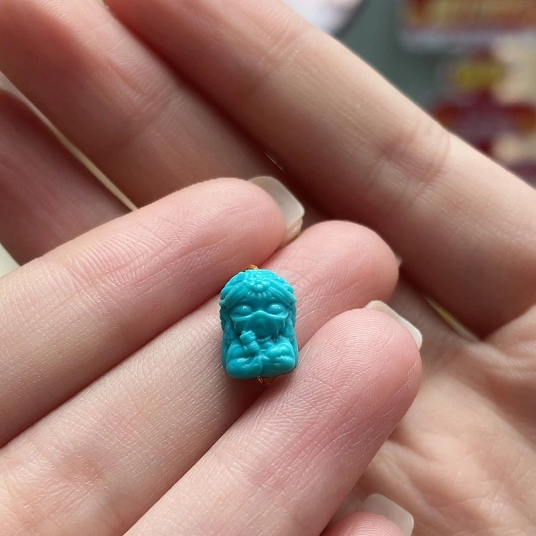 绿松石未镶嵌颈饰