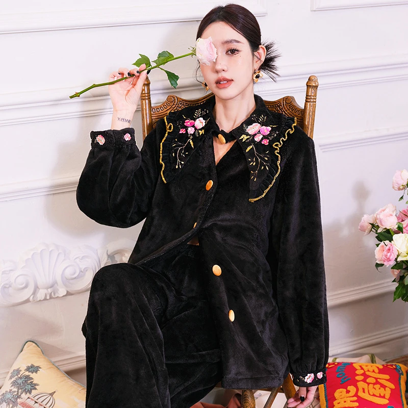 睡衣女家居服套装珊瑚绒2025新款加厚保暖法兰绒秋冬季长袖两件套