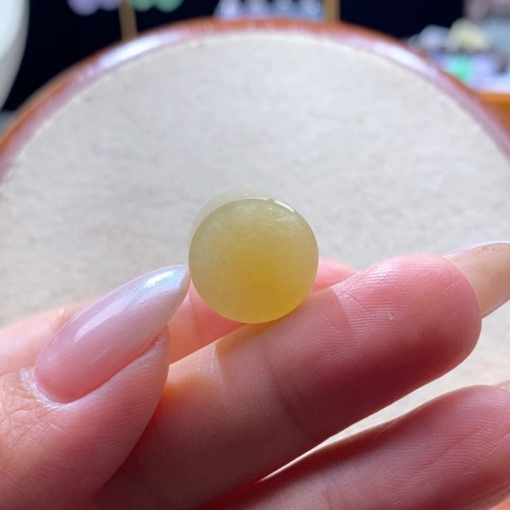 翡翠未镶嵌吊坠(不含链)翡翠满黄平扣