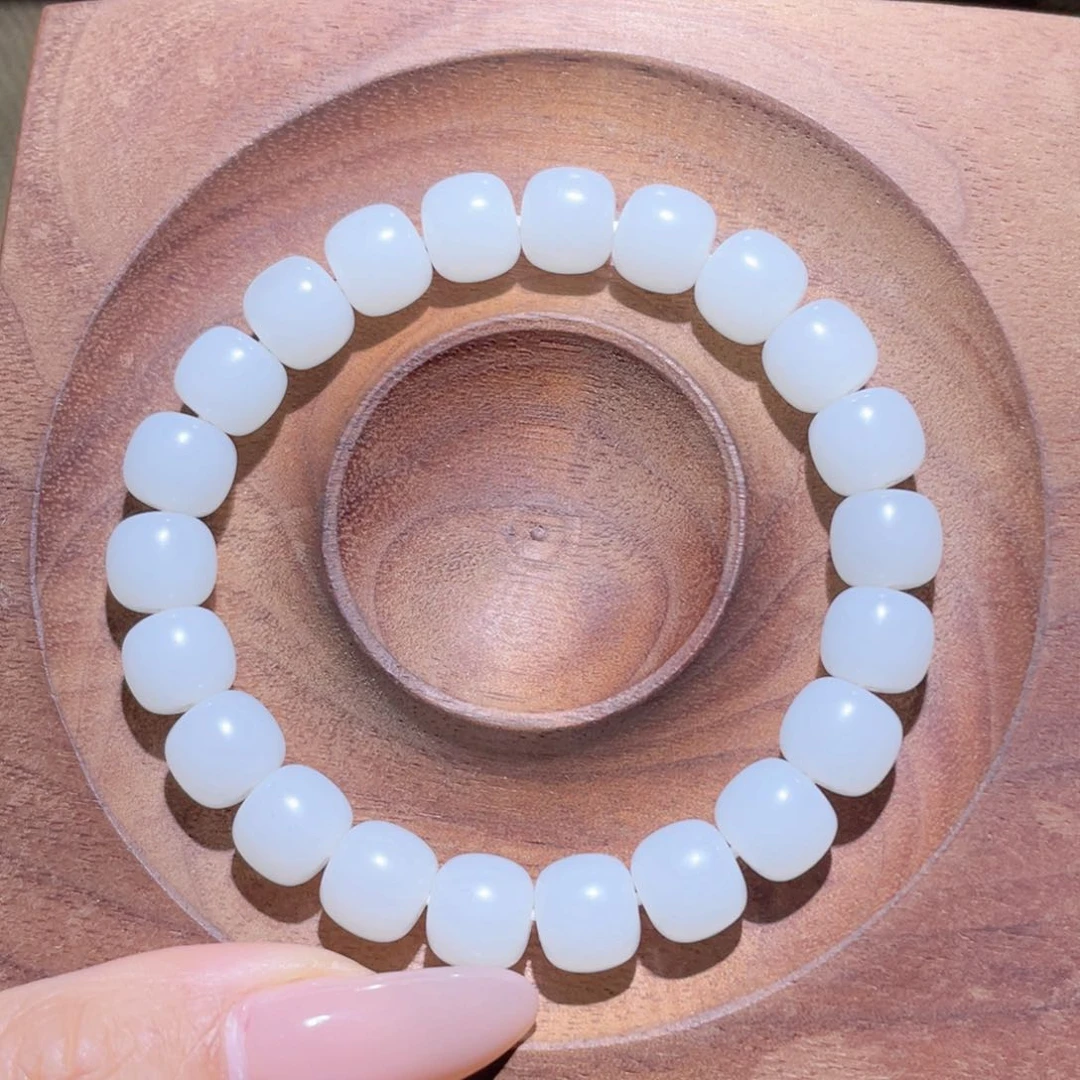 未镶嵌手链和田玉卡9