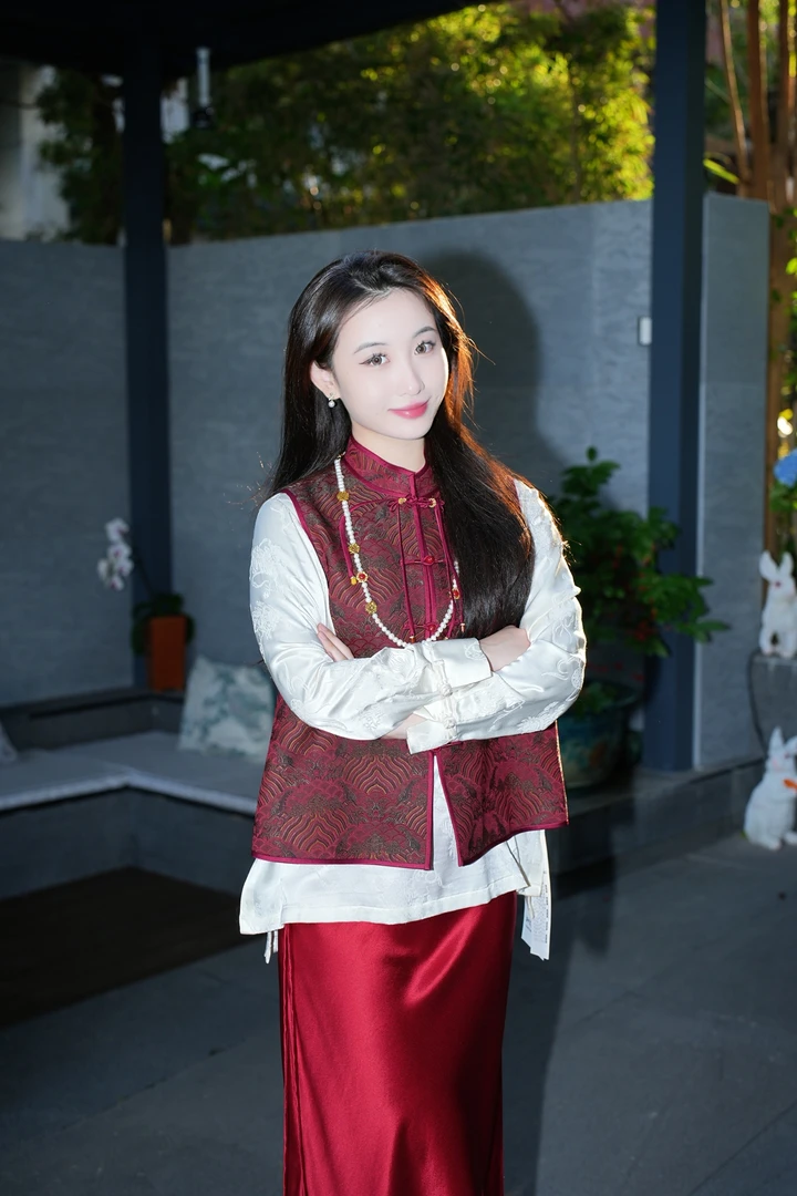 蓝大【听泉】新中式桑蚕丝国风马甲6932