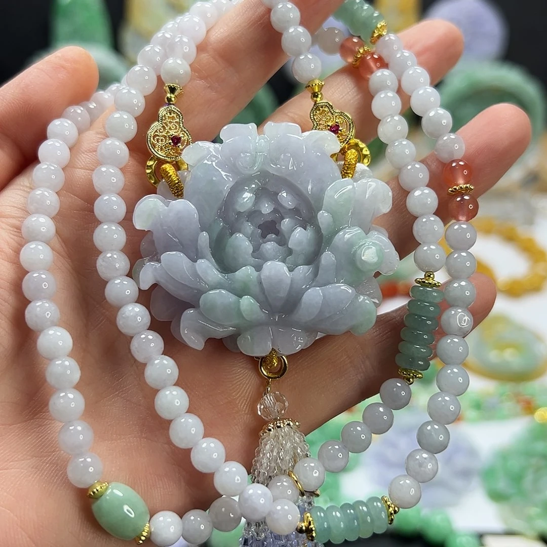 翡翠未镶嵌颈饰吊坠