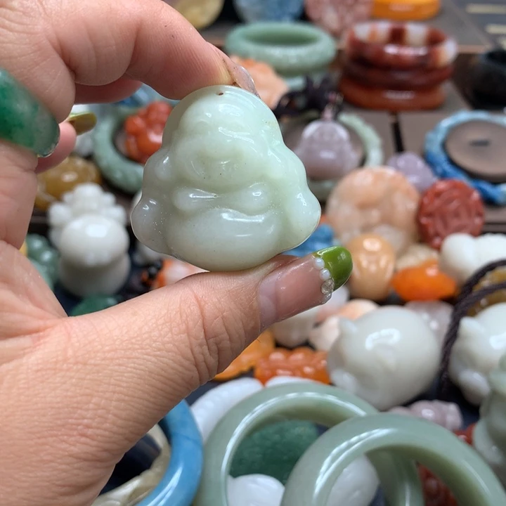 石英质玉（黄龙玉）合金颈饰