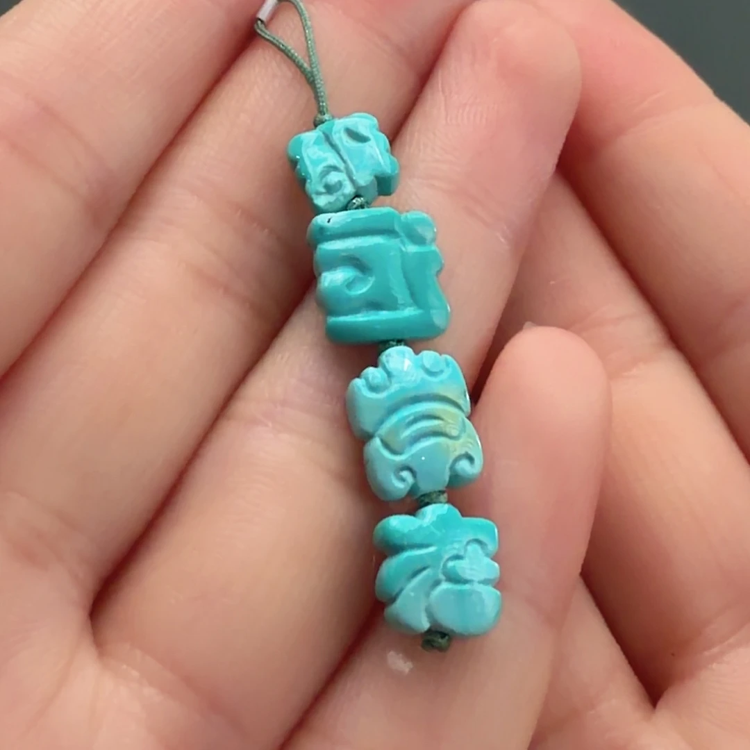 绿松石未镶嵌颈饰