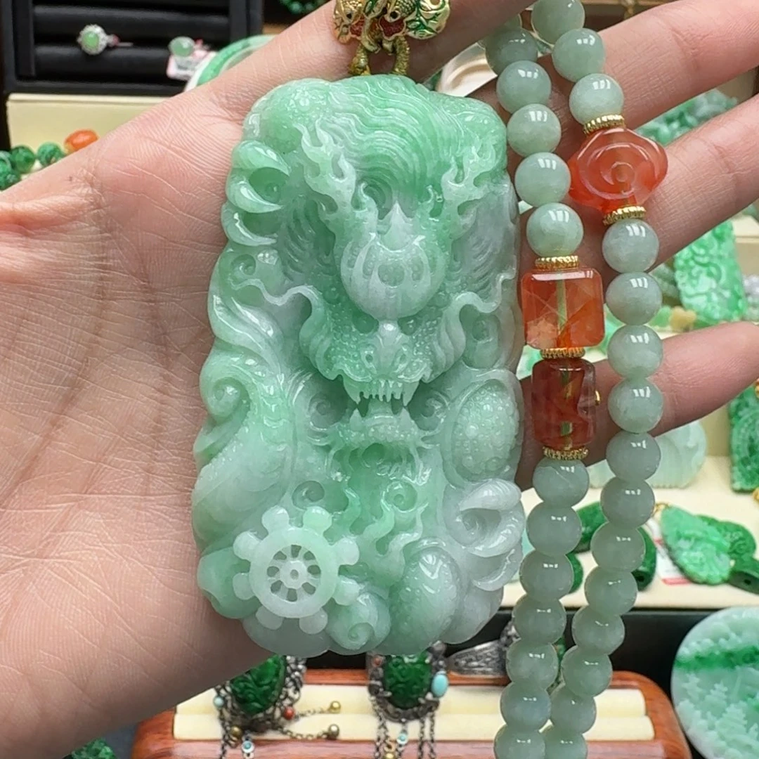 翡翠未镶嵌颈饰翡翠吊坠