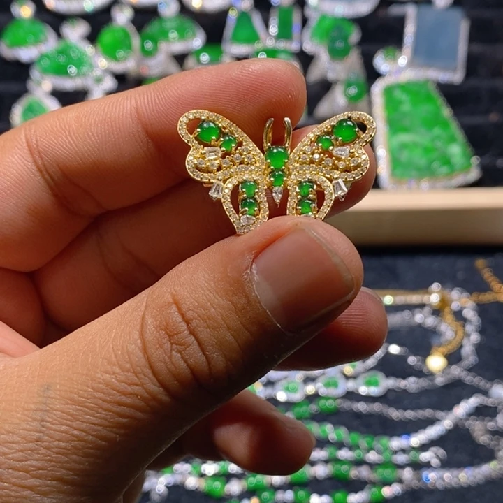 翡翠颈饰未镶嵌天然A货翡翠