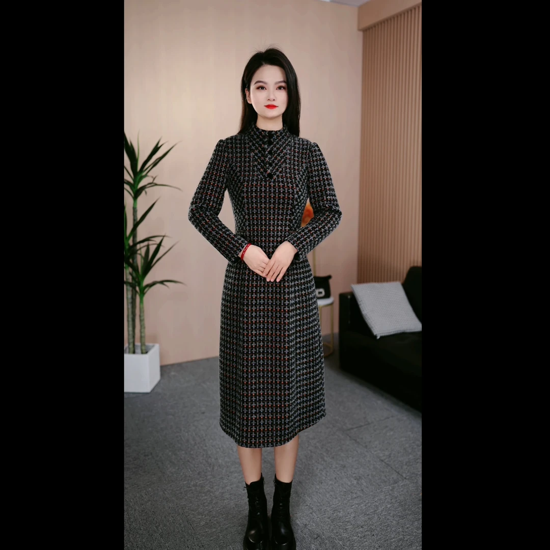 【雪尔绒】2024冬季新款千鸟格连衣裙保暖大码加厚显瘦时尚妈妈装