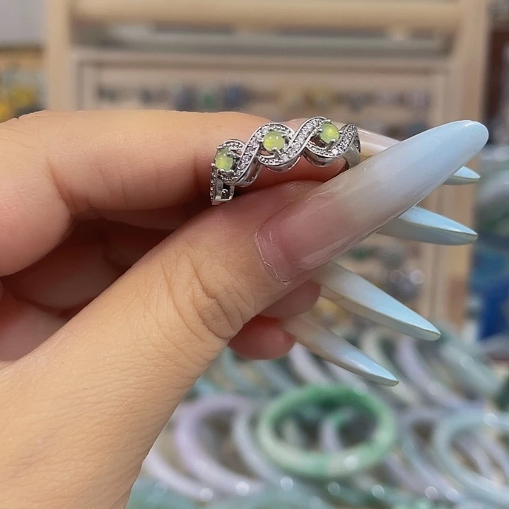 颈饰未镶嵌翡翠天然翡翠Ａ货