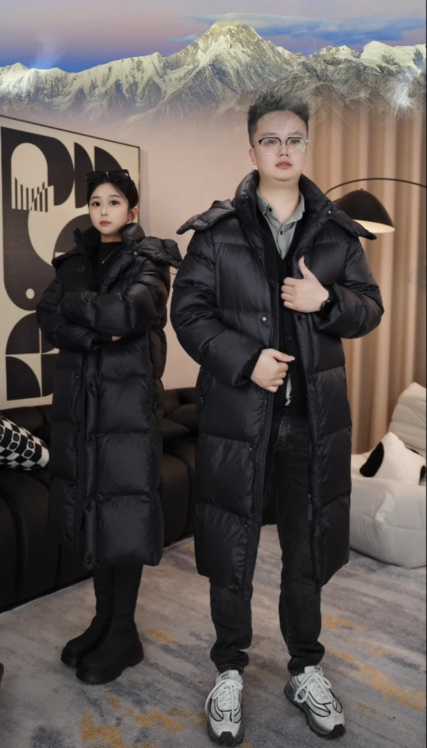 黑钻鸭绒羽绒服男女2024冬新款长款情侣过膝加厚宽松保暖外套修身