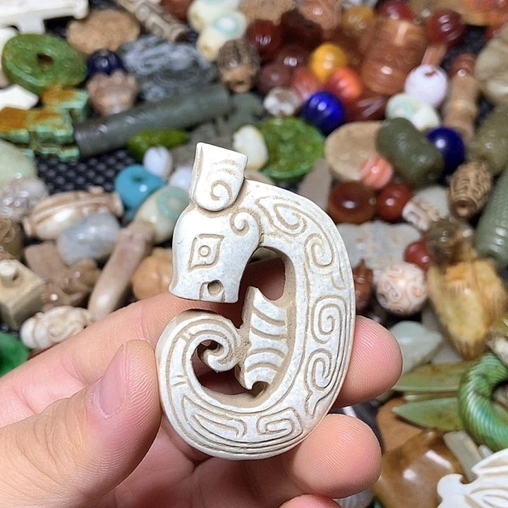 和田玉未镶嵌颈饰114