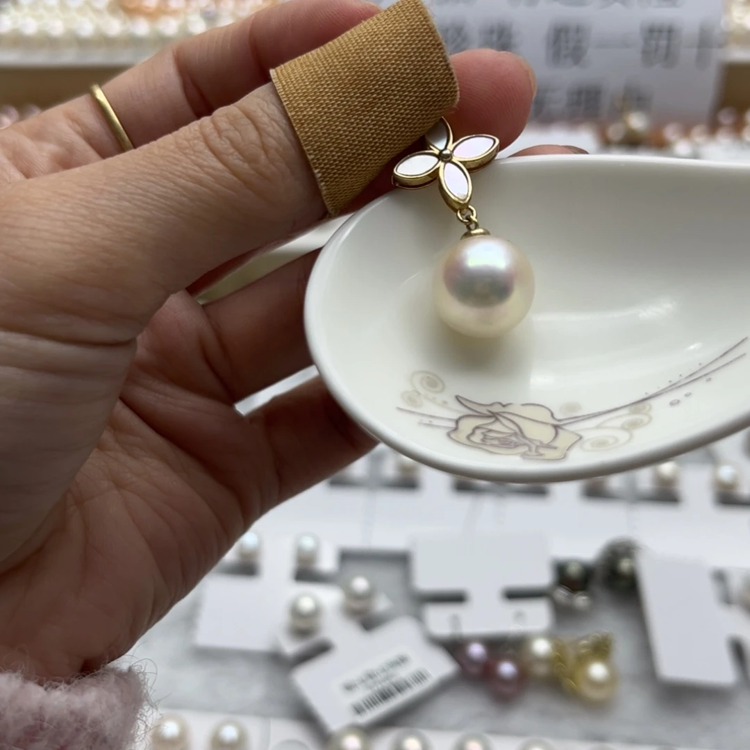 银S925镶嵌淡水珍珠吊坠(赠链)