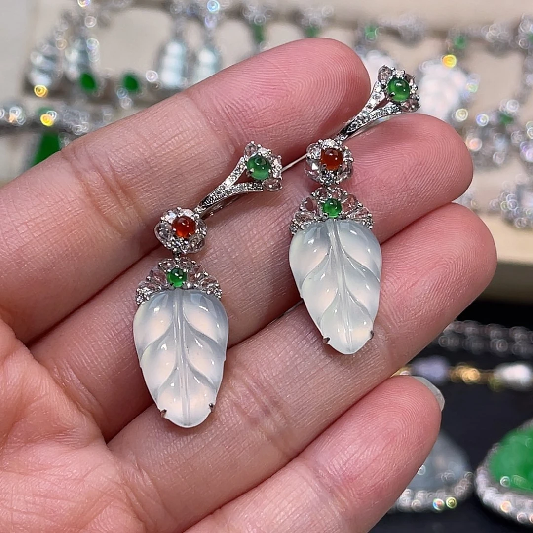 翡翠18K金镶嵌耳饰叶子