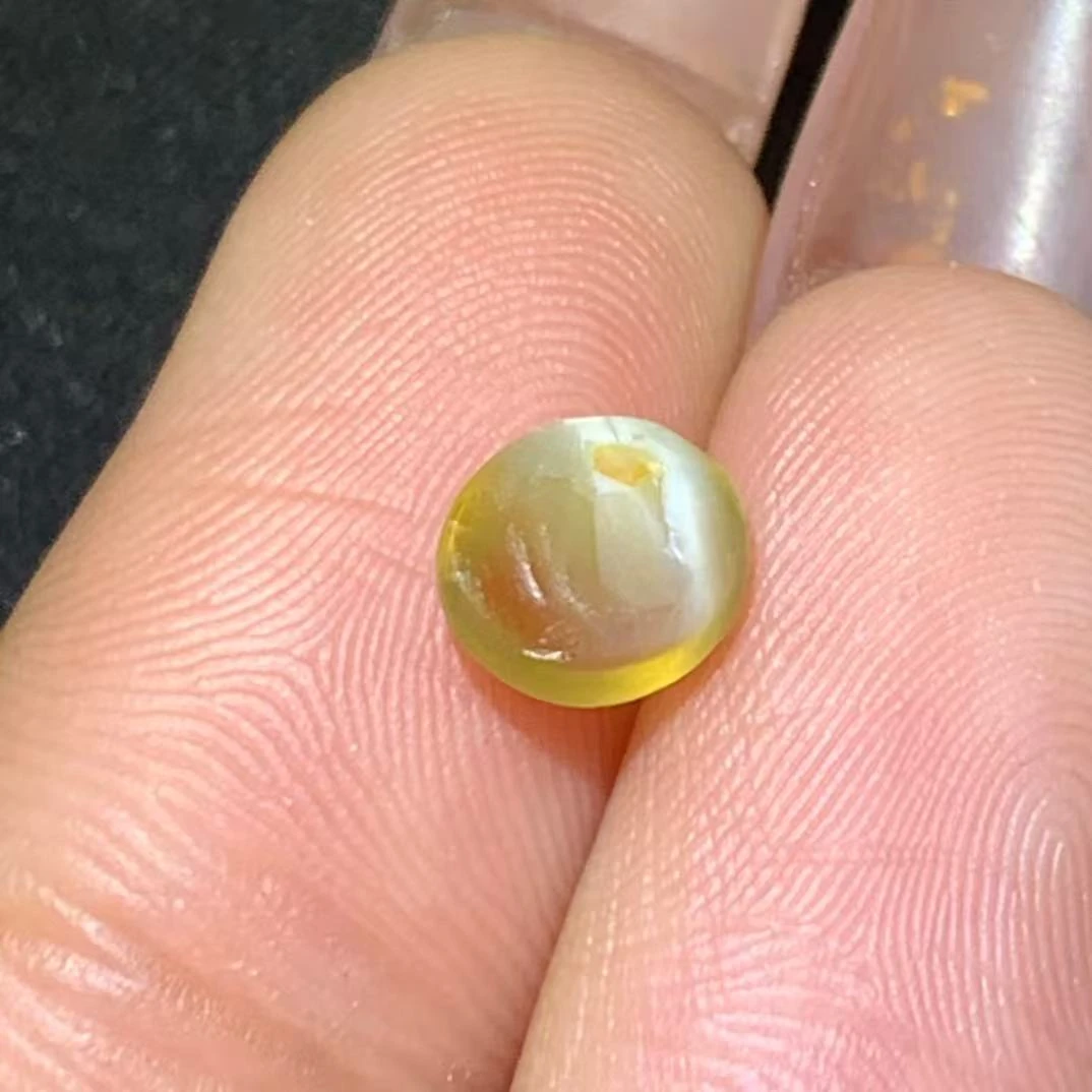 无烧天然金绿猫眼1.8克拉