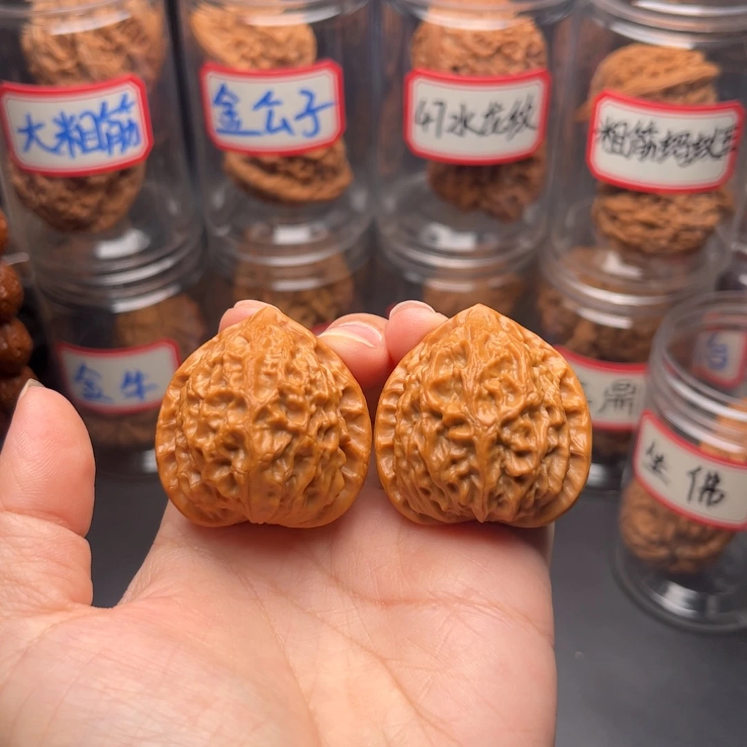 把件文玩核桃37金牛