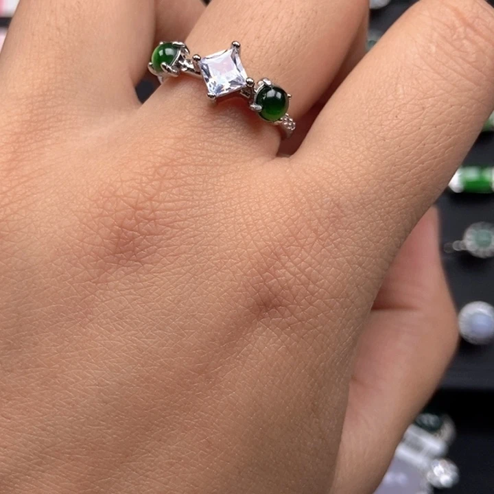 翡翠未镶嵌戒指戒指